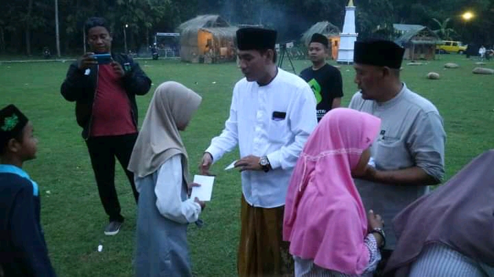 PCNU Indramayu santuni anak yatim dan jompo, Sabtu (22/10/2022).