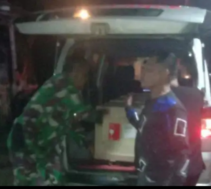 TKW meninggal dunia tiba di rumah duka di Desa Teluk Agung, Kec/Kab Indramayu