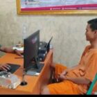 Polisi menangkap pengecer judi online di Indramayu, Senin (20/3/2023).