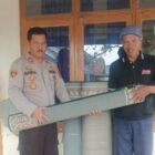 Kapolsek Kroya Indramayu berikan bantuan karpet sajadah buat musholah