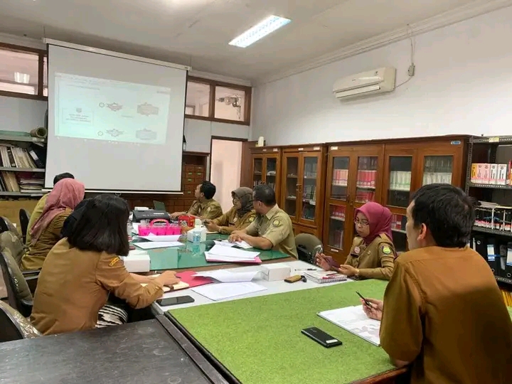 Foto : Rapat koordinasi (rakor) penyusunan roadmap reformasi birokrasi di lingkungan instansi di lingkungan Pemkab Indramayu.