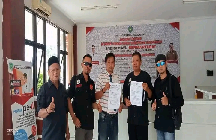 Foto : LBH Delta 19 mengadukan LPK Al Alif ke Disnaker Indramayu