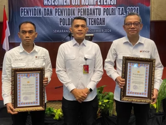 Ade Syaekudin terima sertifikat penghargaan dari Mabes Polri