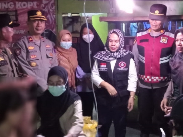 Petugas gabungan cegah penyebaran HIV dan Sefilis di Indramayu
