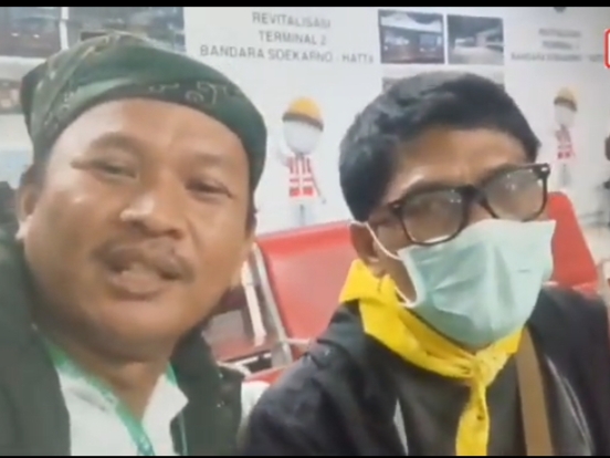 Tangkapan layar : Korban TPPO di Myanmar, Robiin tiba di Bandara Soekarno-Hatta dijemput rekannya Muhammad Solihin