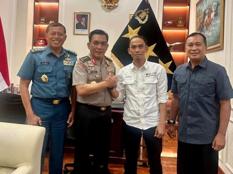 Kordinator Lisensi BNSP Ade Syaekudin (baju putih) di Lemhannas RI