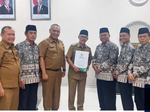 Pemkab Indramayu dan BAZNAS sosialisasi zakat 2025