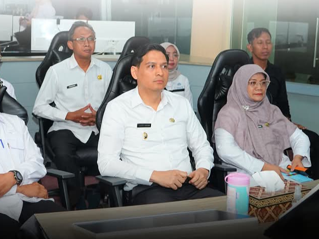 Bupati Indramayu Lucky Hakim menghadiri Peluncuran Indikator Indeks Pencegahan Korupsi Daerah (IPKD) MCP Tahun 2025 oleh KPK secara daring 