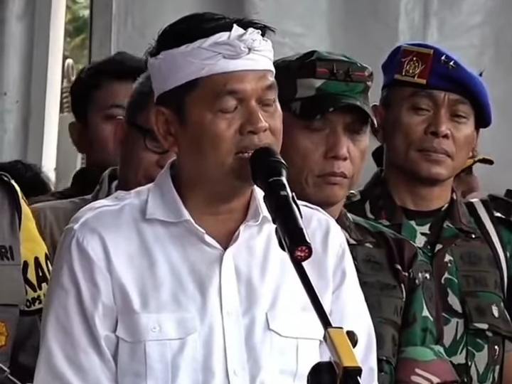 Gubernur Jawa Barat Dedi Mulyadi