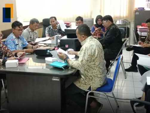 Pemkab Indramayu dan Pemkab Kerawang rapat bersama di Setda Indramayu