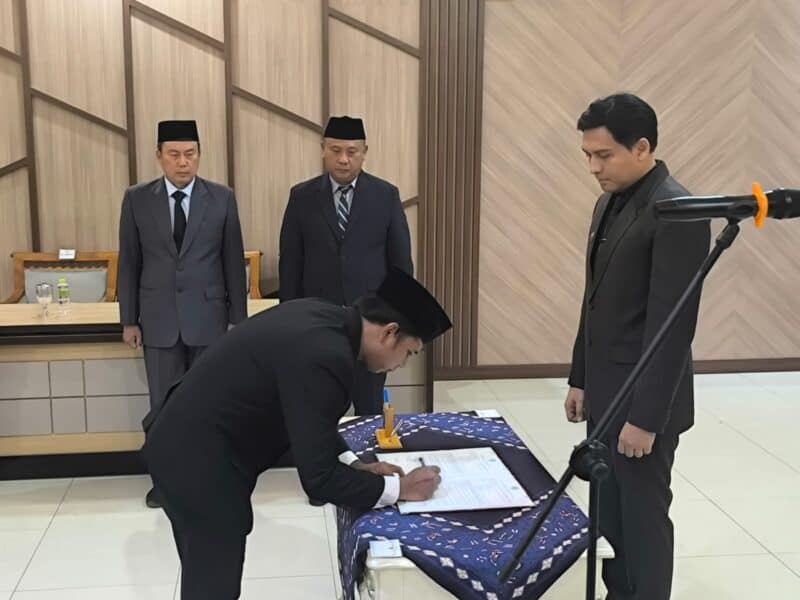 Bupati Indramayu Lucky Hakim melantik 39 pejabat di lingkungan Pemkab Indramayu 