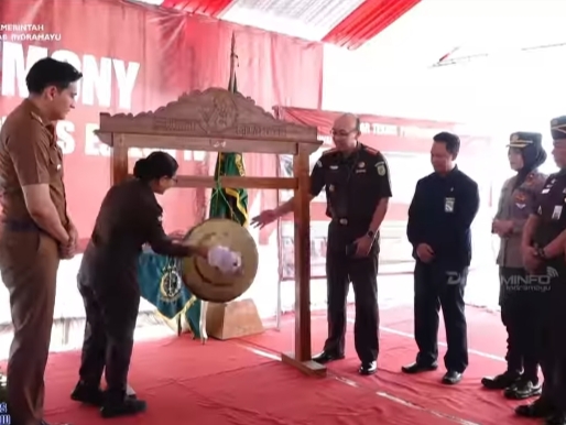 Bupati Indramayu Lucky Hakim dukung pembangunan mess pegawai kejaksaan