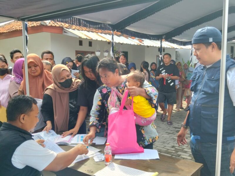 Warga antusias layanan Disdukcapil Indramayu 