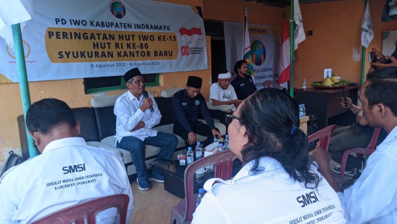 Pengurus Daerah Ikatan Wartawan Online (IWO) Kabupaten Indramayu menggelar syukuran sekretariat baru yang berlokasi di Jalan Setana RT 02 RW 01 Kelurahan Bojongsari, Senin (11/8/2025).