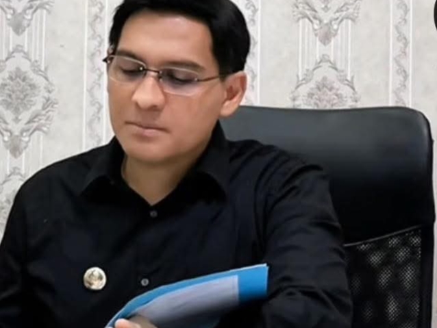 Bupati Indramayu Lucky Hakim