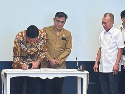 Bupati Indramayu, Lucky Hakim, bersama Wakil Bupati Syaefudin, menjalin kerja sama dengan Badan Percepatan Pengentasan Kemiskinan Republik Indonesia (BP TASKIN).
