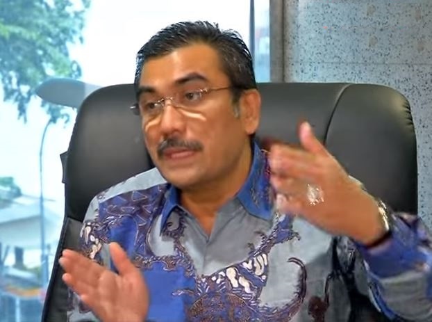 Prof. Dr. Harris Arthur Hedar, SH, MH – Guru Besar Universitas Negeri Makassar, Ketua Dewan Pembina SMSI