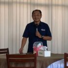 Perwakilan Pupuk Indonesia AE Kabupaten Indramayu, M Fitriyed
saat sosialisasi pupuk bersubsidi di wilayah Kecamatan Widasari, Kabupaten Indramayu, Kamis (16/10/2025).