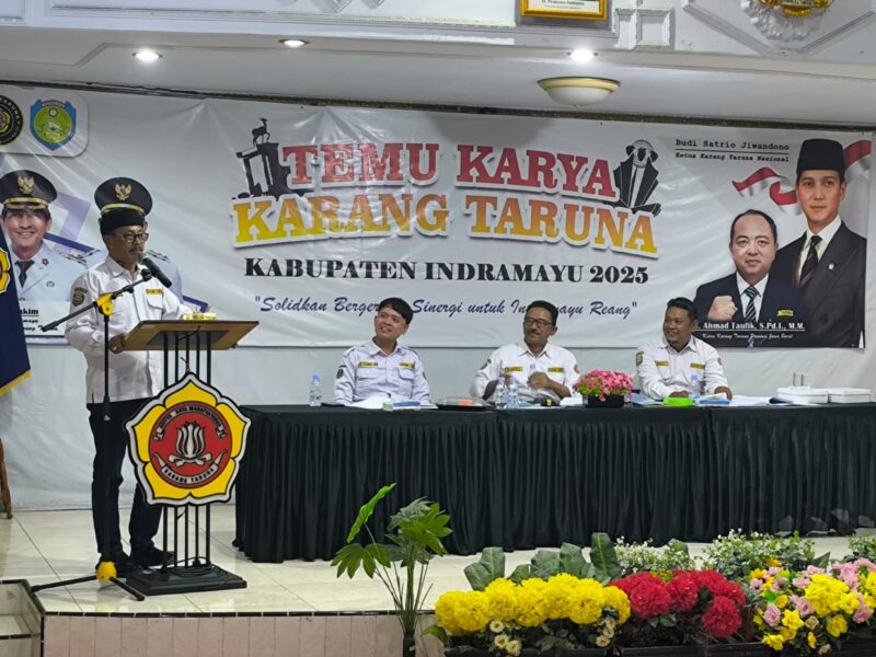 H. Syaefudin ditetapkan sebagai Ketua Karang Taruna Kabupaten Indramayu, di Ballroom Hotel Wiwi Perkasa, Sabtu (1/11/2025).