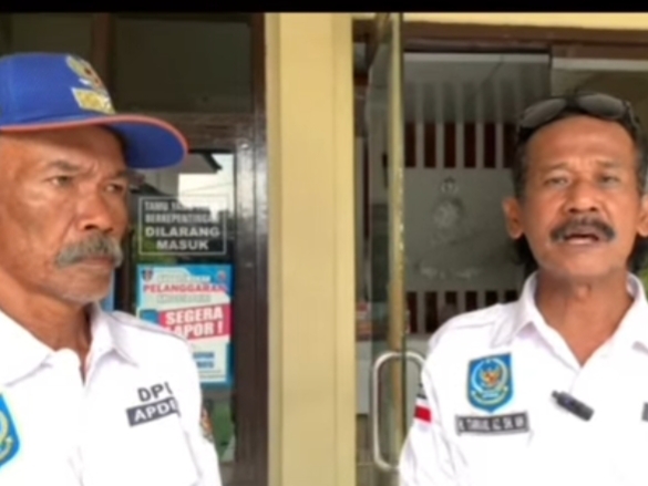 Kuwu Rojudin dan Ketua APDESI Indramayu, Tarkani