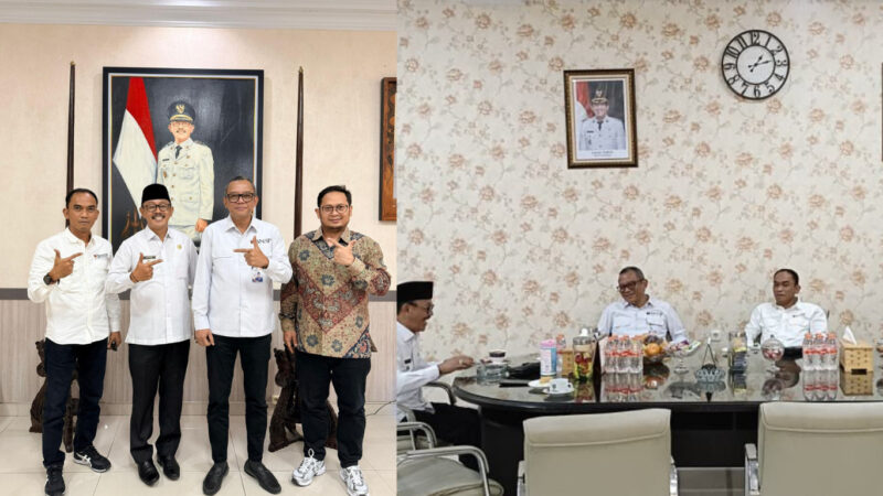 Kepala BNSP Syamsi Hari didampingi Asesor Lisensi Kepala BNSP, Ade Syaekudin berdiskusi dengan Wakil Bupati Indramayu Syaefudin 