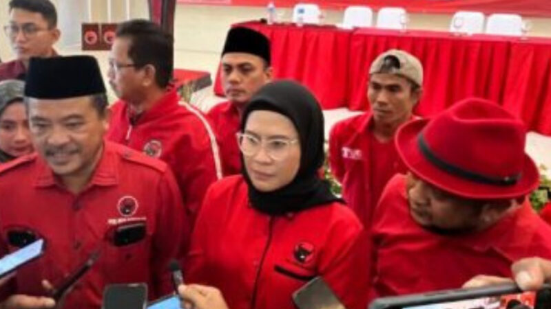 Bupati Indramayu, Nina Agustina saat menghadiri konsolidasi dan koordinasi yang digelar DPC PDI Perjuangan Indramayu dalam rangka persiapan Pilkada Serentak pada Sabtu (15/6/2024)