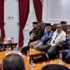 Audiensi antara perwakilan KOMPI dengan Bupati Indramayu di Pendopo Indramayu, Selasa (28/4/2026) malam.